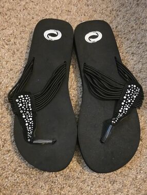 Black Rhinestone Toe-Post Flip Flops - Women